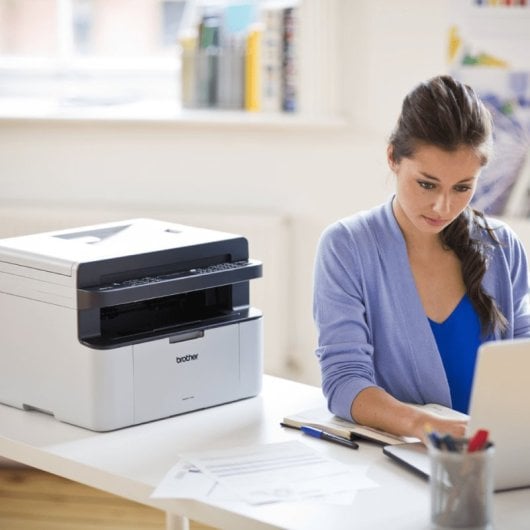 Multifunción Brother Laser Mono MFC-1910W WiFi Fax Bluetooth ADF Compacta