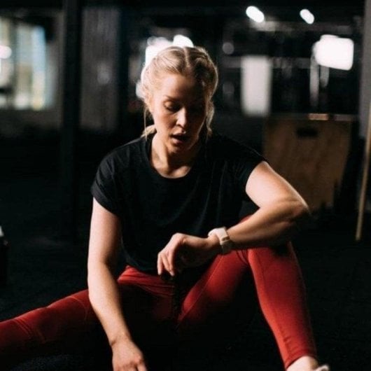 Polar Pacer Pro GPS Bluetooth 45mm MIP Dourado Correia Bege S/L Resistência Água 5ATM Pulsómetro