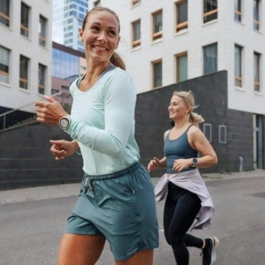 Polar Vantage M3 GPS Bluetooth 44,7mm AMOLED Oro Greige S/L Resistente all’acqua 50m SpO2 Cardio Sonno