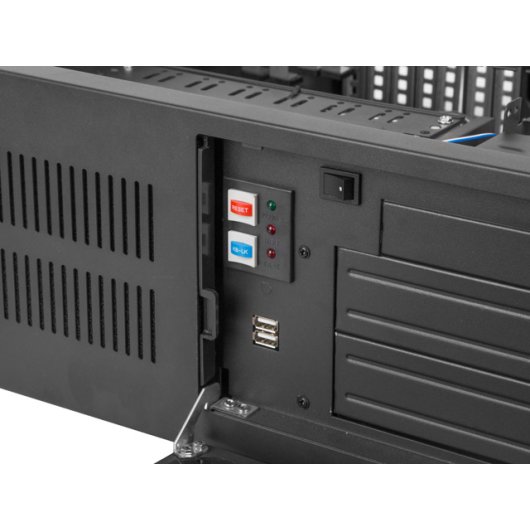 Chasis Rack 4U Lanberg SC01-4504-10B 3 Ventiladores 7 Bahías 19" Negro Acero