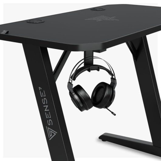 Mesa Gaming Sense7 100x50cm Acero y MDF Tapete 2mm Soporte Auriculares Portavasos