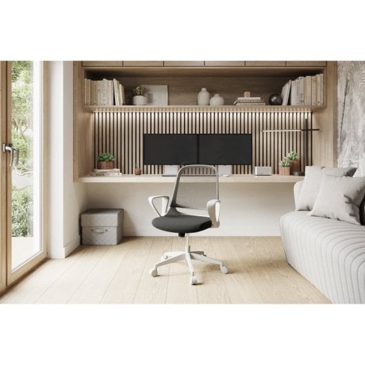 Silla oficina Sense7 Sopty reposabrazos móviles malla respaldo base nylon 120kg blanco