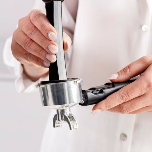 Cafetera Espresso Taurus Intenso Moka 1,6L 20 bares Supreme Cream Inox Calienta Tazas