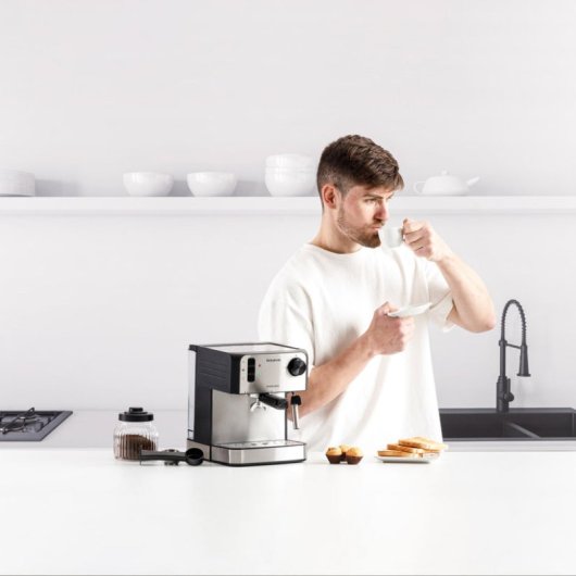 Cafetera Espresso Taurus Intenso Moka 1,6L 20 bares Supreme Cream Inox Calienta Tazas