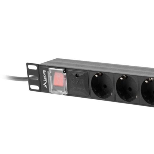 Régua de tomadas Lanberg PDU-08F-0200-BK 8 tomadas proteção interruptor rack
