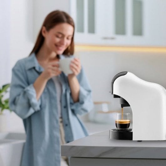 Cafetera Multicápsula Ufesa Bellagio 3 en 1 15 bares 1400W control táctil blanco