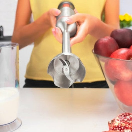 Liquidificador de imersão Ufesa BP4654 1200W com 20 velocidades, 4 lâminas e acessórios pretos e vermelhos