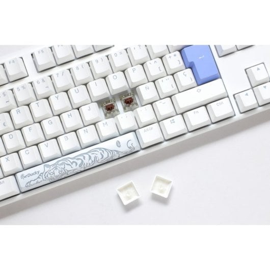Teclado Mecânico Ducky One 3 Classic Full-Size Hot-Swap RGB MX-Red Branco