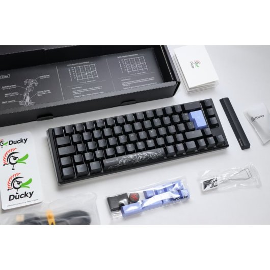 Teclado Mecânico Ducky One 3 Classic SF 65% Hot-Swap RGB MX-Clear Preto