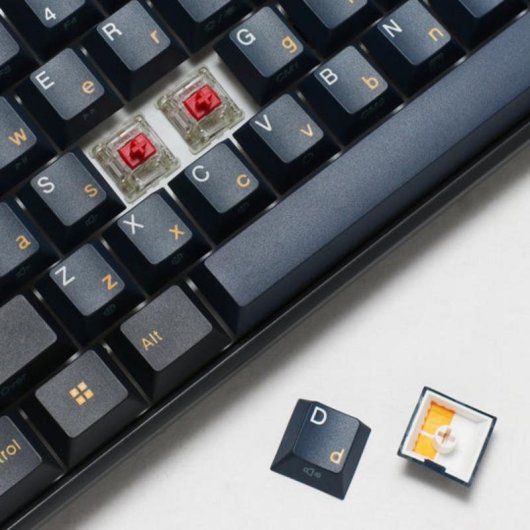 Clavier Ducky Cherry MX2A Red PT RGB Hot-swap USB-C complet noir