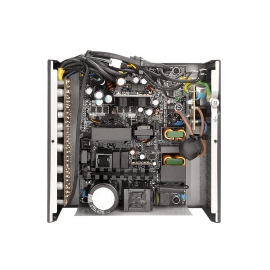Fuente de Alimentación Thermaltake 750W Certificación 80 Plus Gold Toughpower GF3 ARGB 750W Gestión de cables y 5 PCIe