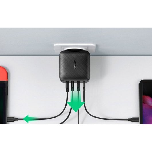 Ladegerät UGREEN CD224 65W 3x USB-C 1x USB-A GaN Schnellladegerät Schwarz