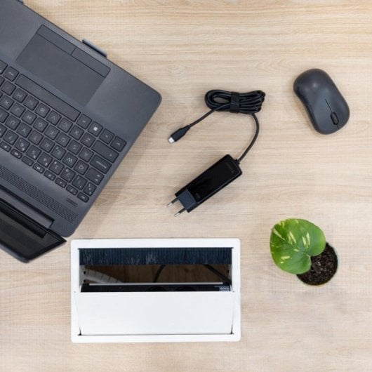 Ladegerät TooQ TQLC-USBCGAN100PD-C 100W GaN USB-C Schnellladegerät mit 1,8 m Kabel Ladegerät TooQ TQLC-USBCGAN100PD-C 100W GaN USB-C Schnellladegerät mit 1,8 m Kabel