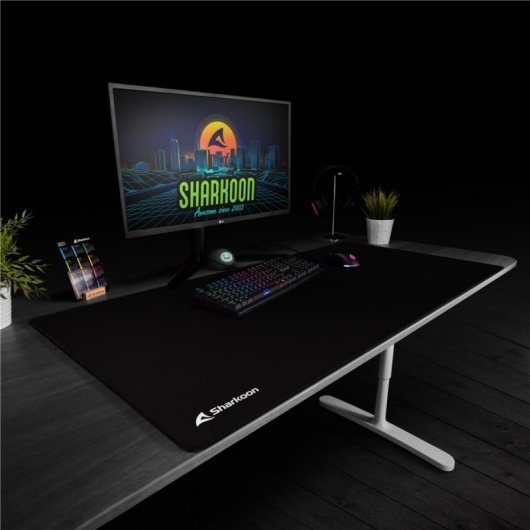 Alfombrilla Sharkoon 1337 V2 Big 1200x600mm Bordes Láser Revestimiento Repelente al Agua Negro