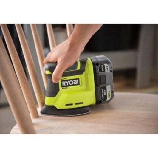 Lijadora Triangular Ryobi ONE+ RPS18-0 18V Sin Batería 22000 OPM 6 Lijas Velcro