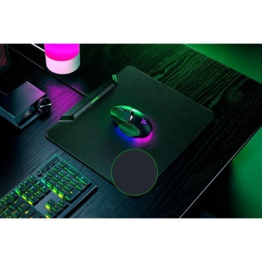 Alfombrilla Razer HyperFlux V2 para juegos con base antiderrapante y carga inalámbrica