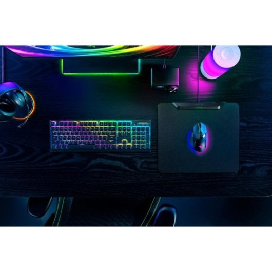 Alfombrilla Razer HyperFlux V2 para juegos con base antiderrapante y carga inalámbrica