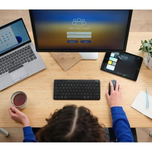Teclado Trust Lyra compacto inalámbrico QWERTY ES triple conexión USB-C batería 12 meses
