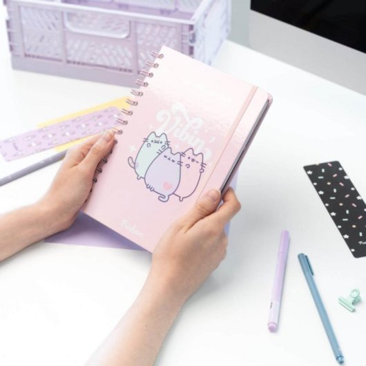 Agenda escolar A5 Tapa dura Multilingüe 12 meses Marcapáginas Pegatinas Bolsillo Interior 178 páginas Papel 100g/m² Wire