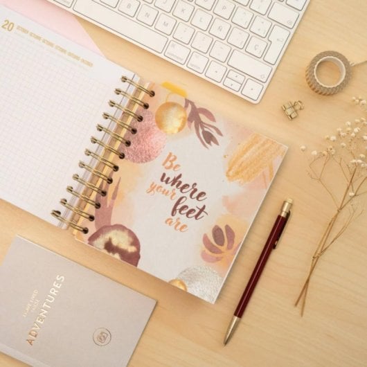 Agenda escolar personalizable 11 meses 14x16cm wire-o 324 páginas papel 100g/m² multilingüe