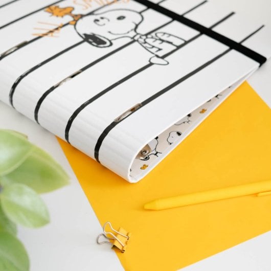 Carpeta 4 Anillas Snoopy Lazy Days
