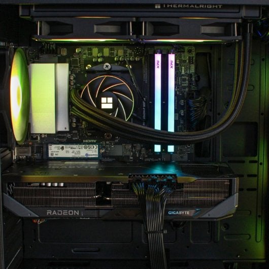 PCM Aeon Rx-4 AMD Ryzen 9 5900X/32GB/1TB SSD/RX 9060 XT 16GB + Windows 11 Pro