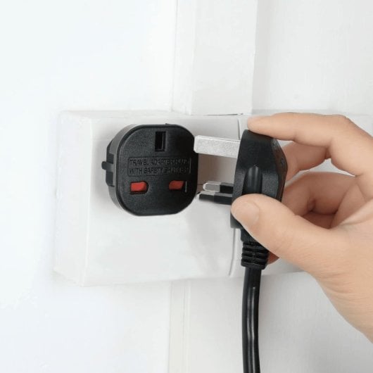 Adaptador De Enchufe De Uk A Enchufe Europeo  Negro