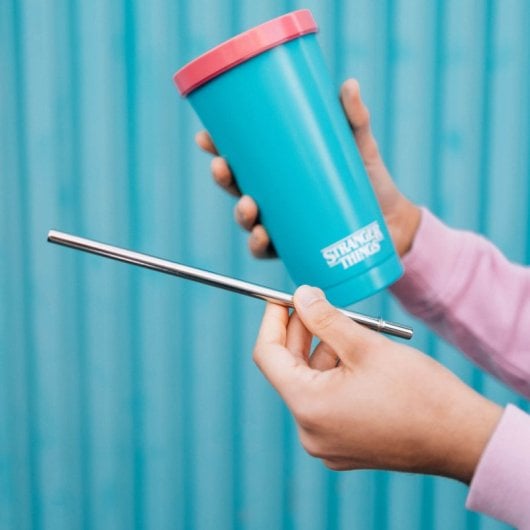 Stranger Things Stahlbecher mit Strohhalm - Rink-o-mania