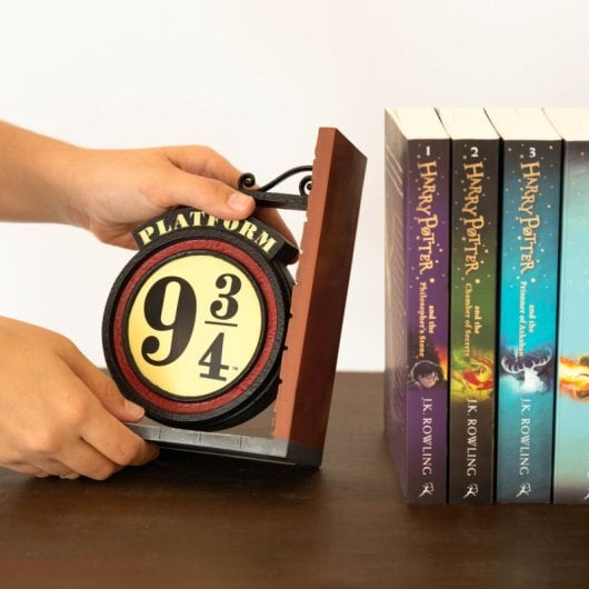 Harry Potter Gleis 9 3/4 Buchstützen