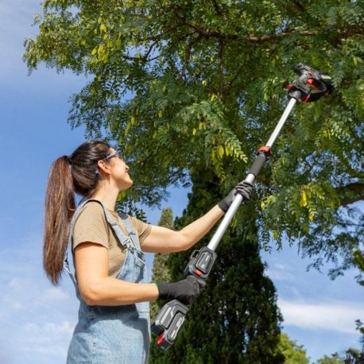 Podadora de altura telescópica GREENCUT PP200L batería litio espada 6" motor brushless