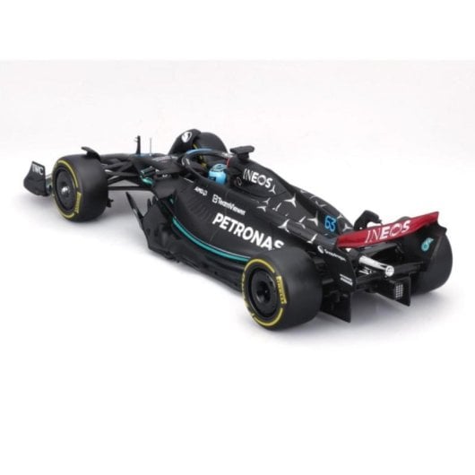 Voiture moulée sous pression Bburago Mercedes AMG W14 George Russell 63 à l'échelle 1/24 avec des détails réalistes