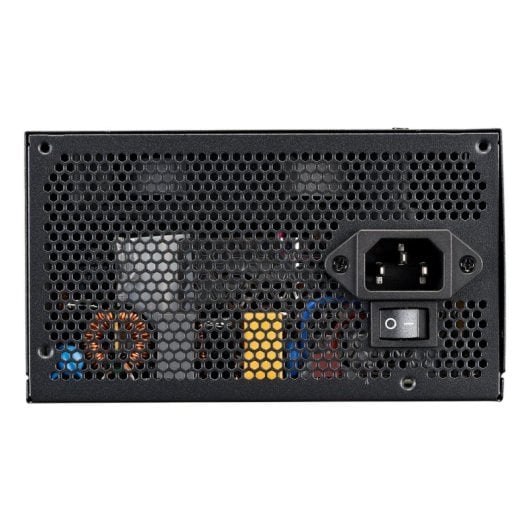 Fuente de alimentación Cooler Master MWE 550W V3 ATX 3.1 80+ Bronze Ventilador 120mm