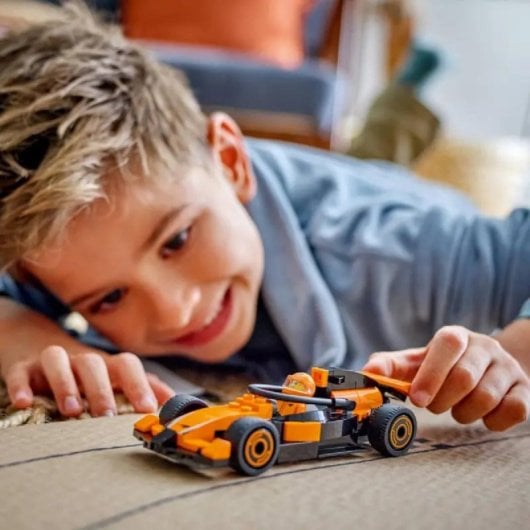 Set LEGO Piloto F1 City McLaren 60442 86 piezas Minifigura compacto ligero