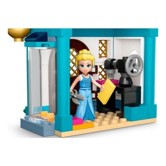 LEGO Disney Princess 43246 Bauset: 4 Gebäude, 4 Mini-Puppen, Tiana, Aurora, Cinderella, Arielle