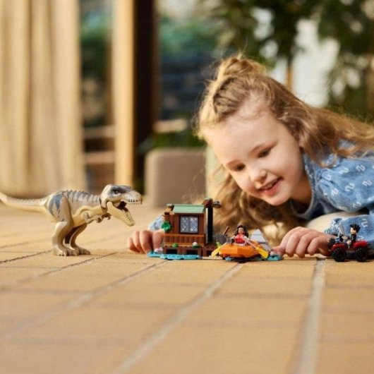 LEGO Jurassic World Huida por el Río und T. rex 76975 199 Teile