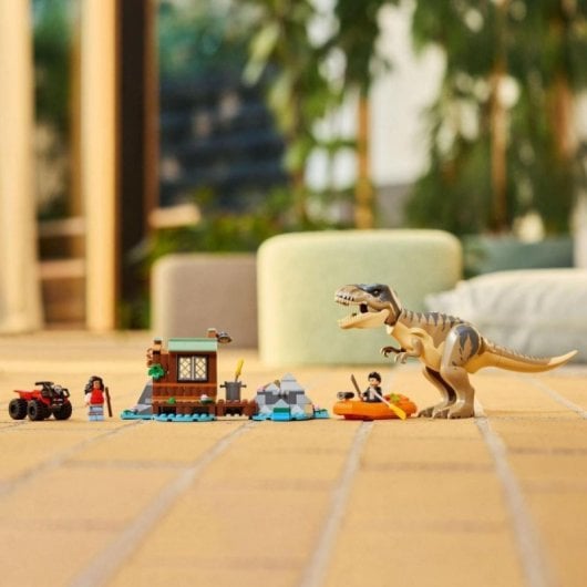 Set LEGO Jurassic World 76975 Huida por el Río y T. rex, 199 Piezas, 5+ Años