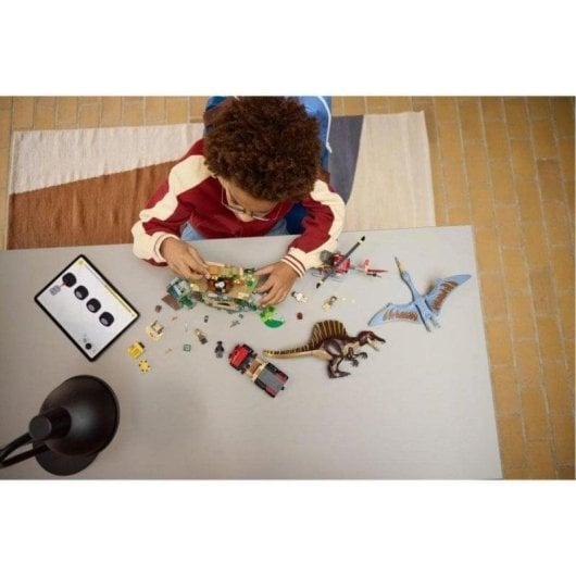 LEGO Jurassic World Mission Aérienne avec Spinosaurus et Quetzalcoatlus 76976 984 pièces