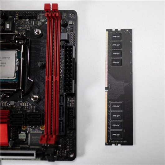 Módulo RAM PNY Performance 4GB DDR4 2666MHz CL19 1.2V Un Canal Blister
