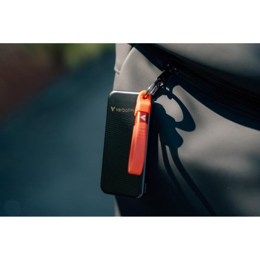 SSD externo Verbatim Pocket 2TB M.2 USB Tipo C 3.2 Gen 2 1000MB/s Negro Rojo
