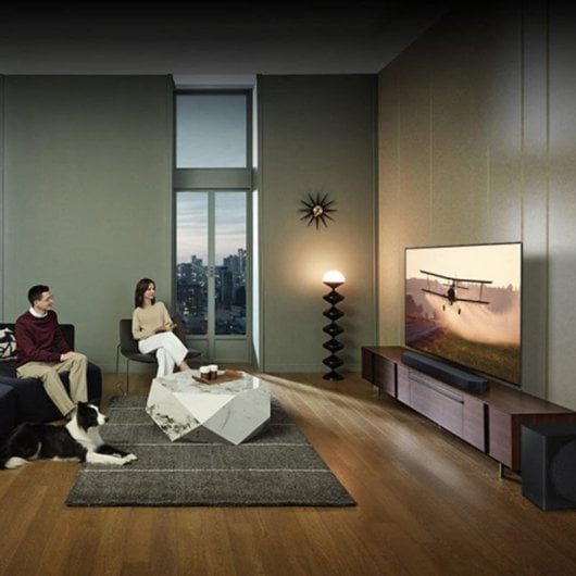 Barra de Sonido Samsung HW-Q930D 9.1.4ch Wireless Dolby Atmos Q-Symphony Subwoofer WiFi Bluetooth Alexa