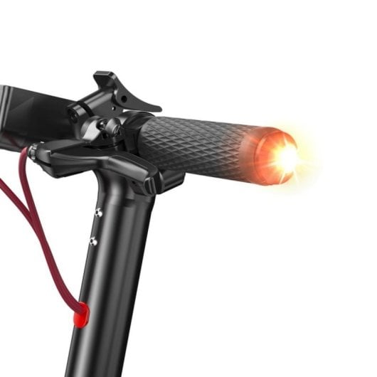 iScooter i10 650W 40km/h 45km de alcance Dupla suspensão 10" App LED Scooter elétrica