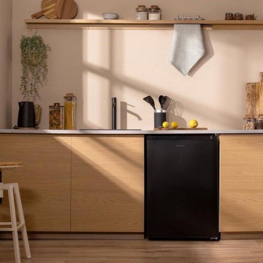 Congelatore verticale Cecotec Bolero CoolMarket TF 97 Black 97L porta reversibile classe E nero