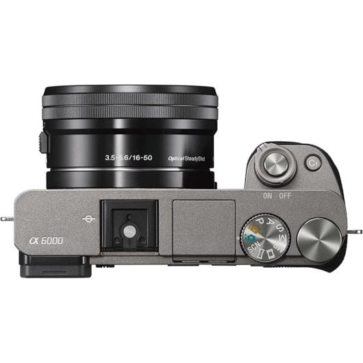 Sony Alpha a6000 24.3MP Gris + Objetivo 16-50mm F3.5-5.6 OSS Versión Asiática