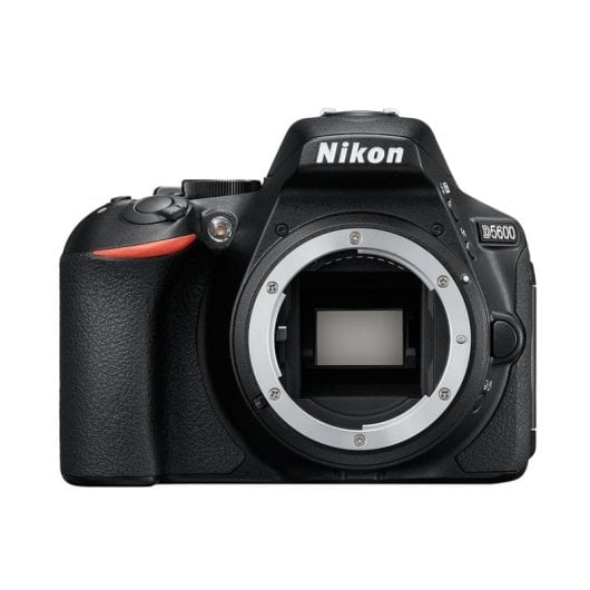 Nikon D5600 24.2MP Negra + Objetivo AF-S DX 18-105mm G ED VR Versión Asiática