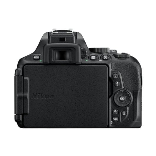 Nikon D5600 24.2MP Negra + Objetivo AF-S DX 18-105mm G ED VR Versión Asiática