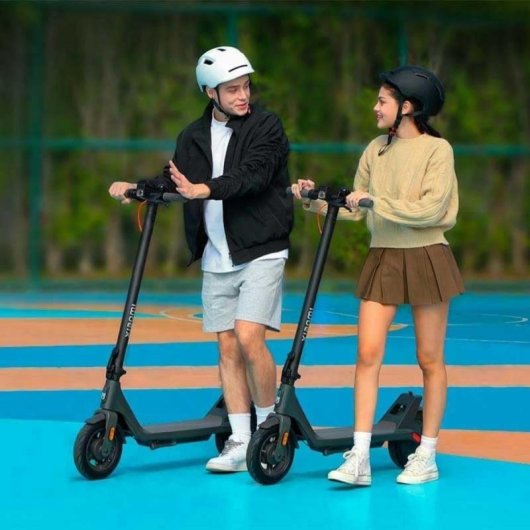 Trottinette électrique Xiaomi 4 Lite (2e génération) 25 km/h 25 km d'autonomie 10" Pneus E-ABS