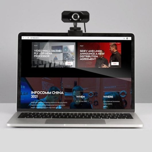 Câmara Web Full HD USB 2.0 1920x1080 30fps com Microfone Integrado e Base Rotativa