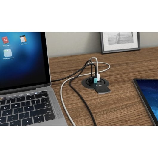 i-tec Eingebautes Desktop-Schnellladegerät, USB-C PD 3.0 + 3x USB 3.0 QC3.0, 96 W