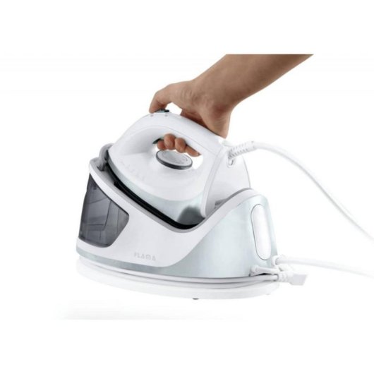 Centro de Planchado Flama 5501FL 2700W 1,1L 160g/min Blanco