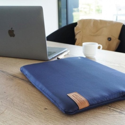 Funda Mobilis 069001 Azul para MacBook Pro 13/14” Nylon Resistente a Golpes y Rayones